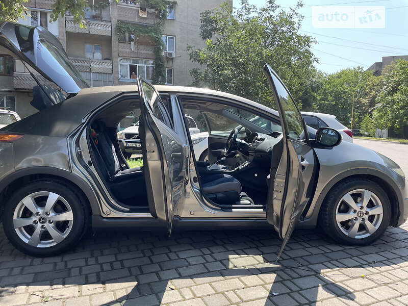 Хетчбек Honda Civic 2007 в Ужгороді