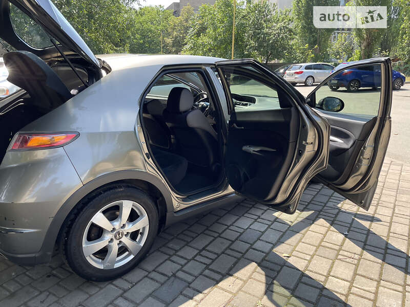 Хетчбек Honda Civic 2007 в Ужгороді