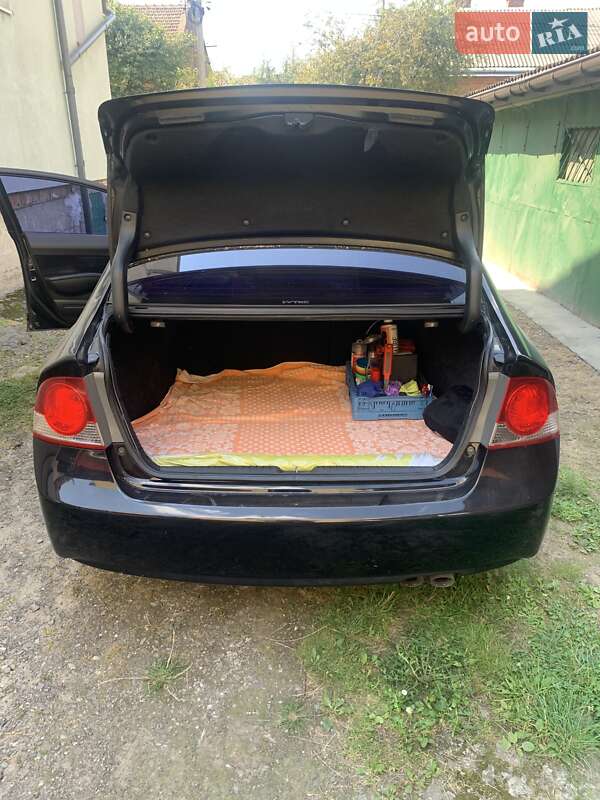 Седан Honda Civic 2007 в Львове