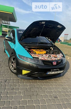 Хэтчбек Honda Civic 2008 в Днепре