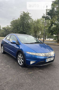 Хэтчбек Honda Civic 2006 в Кременчуге