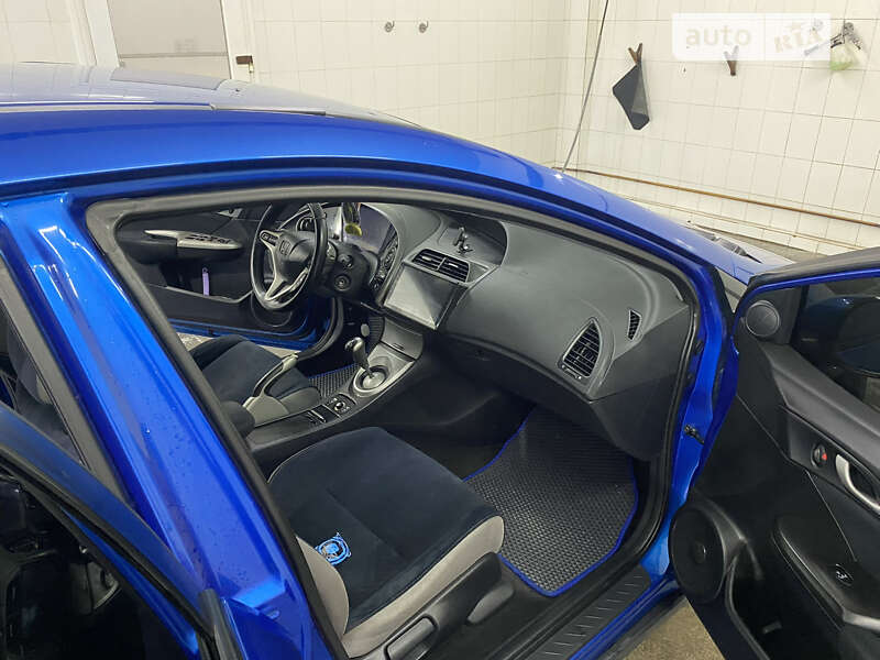 Хэтчбек Honda Civic 2007 в Могилев-Подольске фото 46 Хэтчбек Honda Civic 2007 в Могилев-Подольске