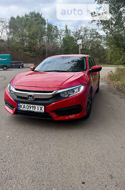 Седан Honda Civic 2018 в Киеве