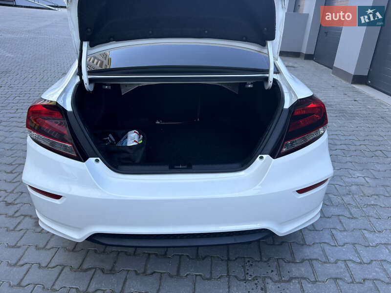 Купе Honda Civic 2015 в Тернополе