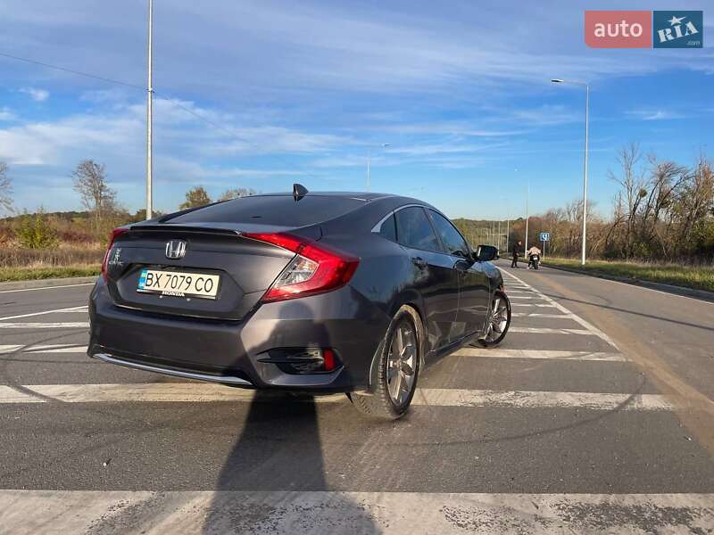 Седан Honda Civic 2018 в Хмельницком