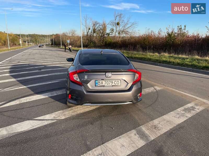 Седан Honda Civic 2018 в Хмельницком