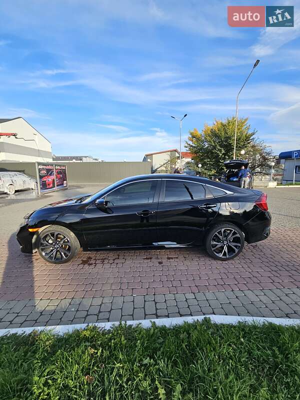 Седан Honda Civic 2021 в Івано-Франківську