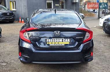 Седан Honda Civic 2016 в Львове