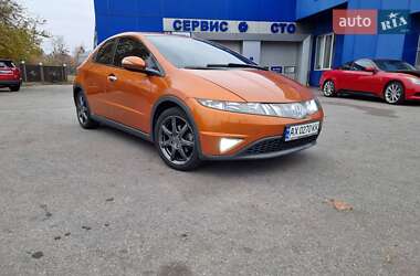 Хэтчбек Honda Civic 2007 в Харькове