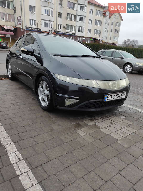 Хэтчбек Honda Civic 2006 в Сокале фото 6 Хэтчбек Honda Civic 2006 в Сокале