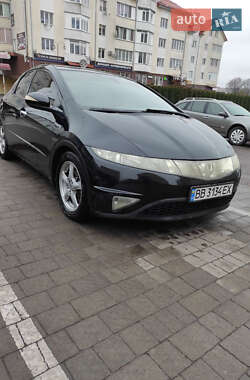 Хетчбек Honda Civic 2006 в 