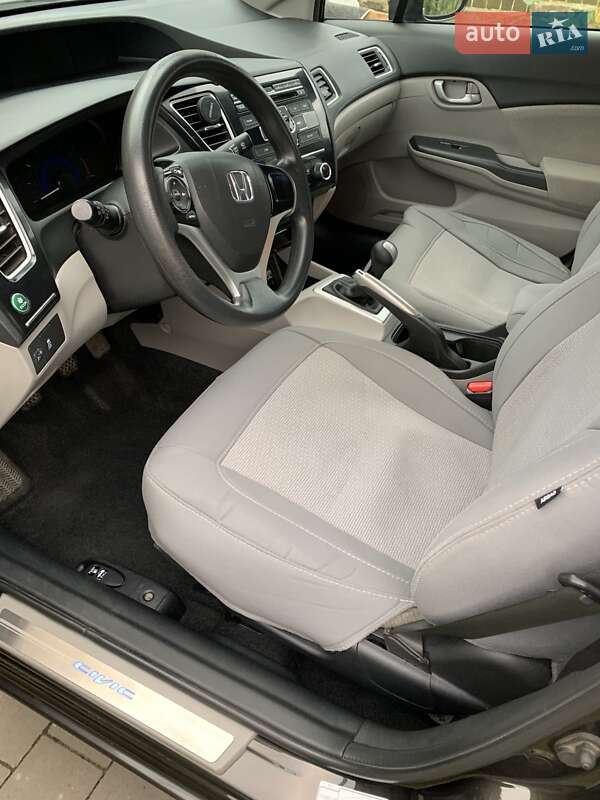 Седан Honda Civic 2013 в Любешове