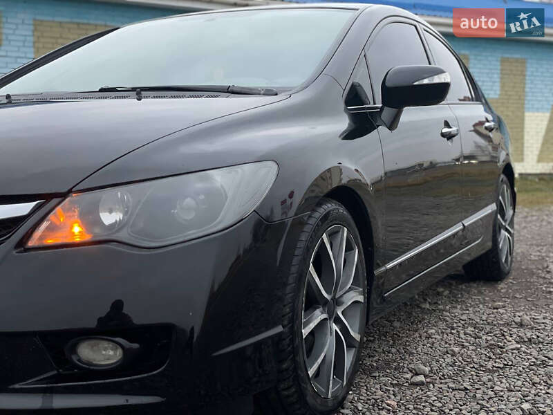 Седан Honda Civic 2009 в Львове