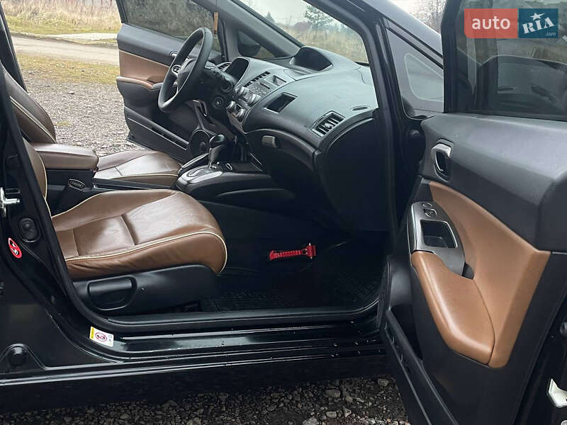 Седан Honda Civic 2009 в Львове