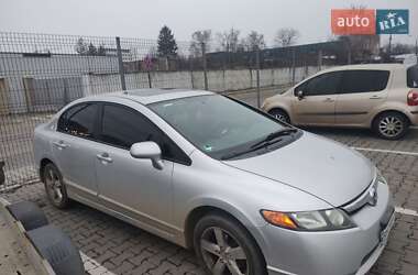 Купе Honda Civic 2006 в Герці