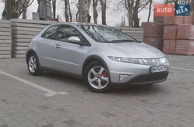 Хэтчбек Honda Civic 2008 в Измаиле