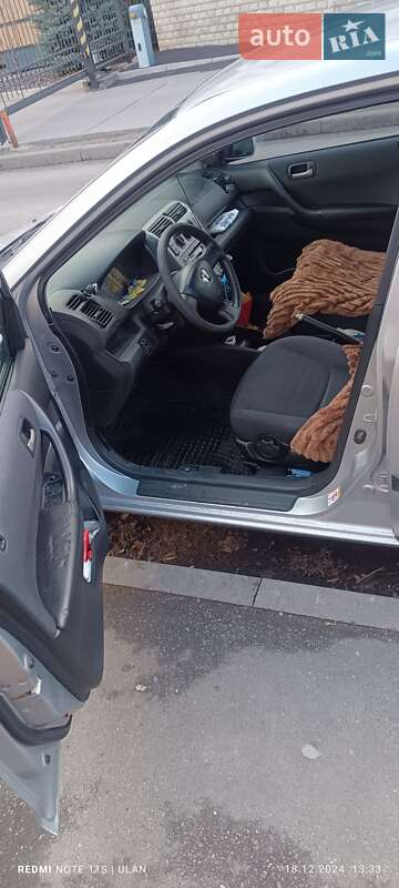 Хэтчбек Honda Civic 2002 в Полтаве фото 6 Хэтчбек Honda Civic 2002 в Полтаве