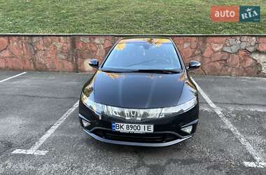 Хэтчбек Honda Civic 2006 в Ровно