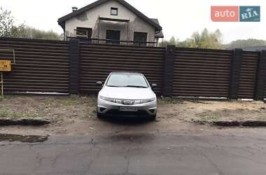 Хэтчбек Honda Civic 2006 в 