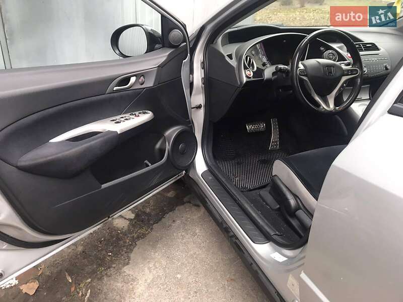 Хэтчбек Honda Civic 2006 в Житомире фото 18 Хэтчбек Honda Civic 2006 в Житомире
