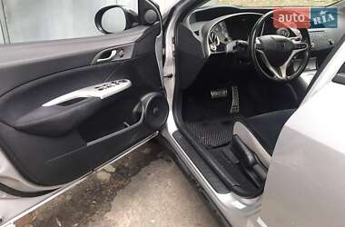 Хэтчбек Honda Civic 2006 в 