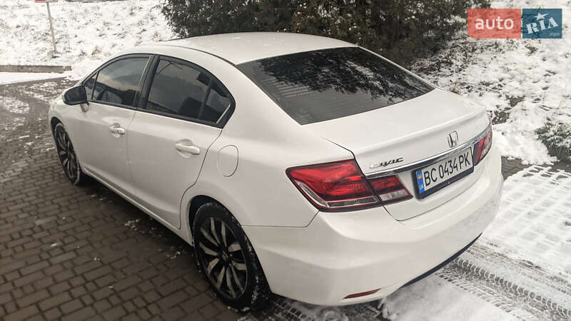 Седан Honda Civic 2014 в Львове