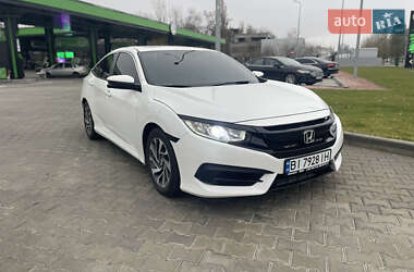 Седан Honda Civic 2016 в Кременчуці