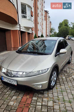 Хэтчбек Honda Civic 2008 в Львове