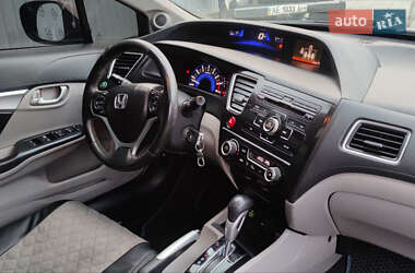 Седан Honda Civic 2013 в Днепре