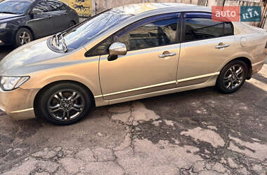 Седан Honda Civic 2008 в Днепре