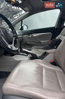Седан Honda Civic 2013 в 