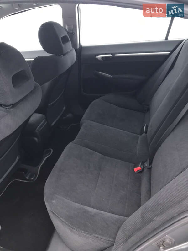Седан Honda Civic 2009 в Киеве