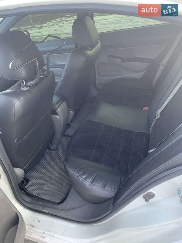 Седан Honda Civic 2007 в Апостоловому