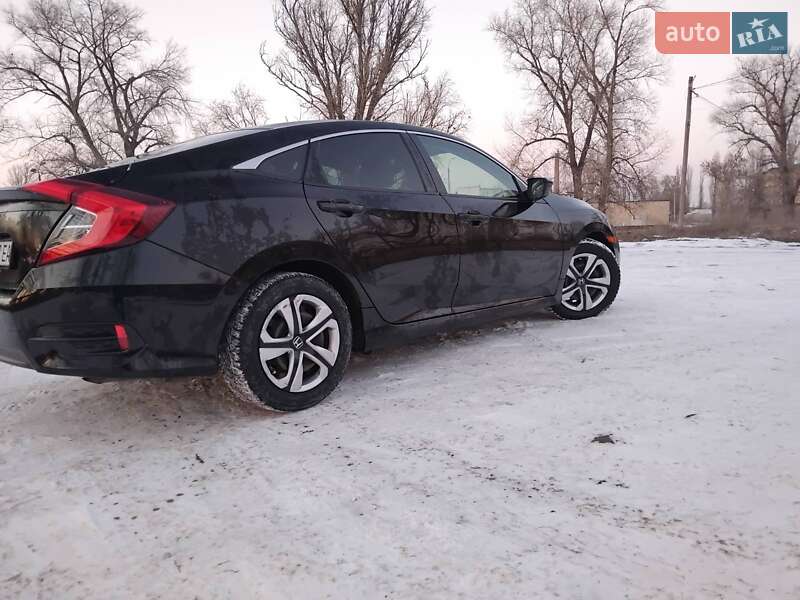 Седан Honda Civic 2016 в Кременчуці