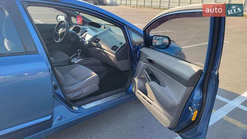 Седан Honda Civic 2007 в Львові