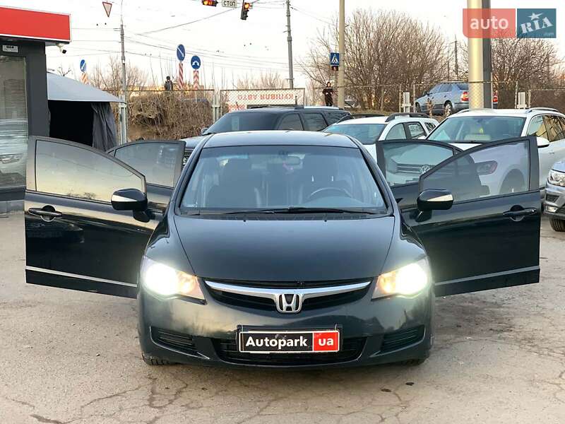 Седан Honda Civic 2008 в Виннице