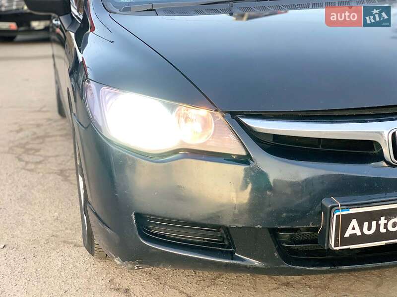 Седан Honda Civic 2008 в Виннице