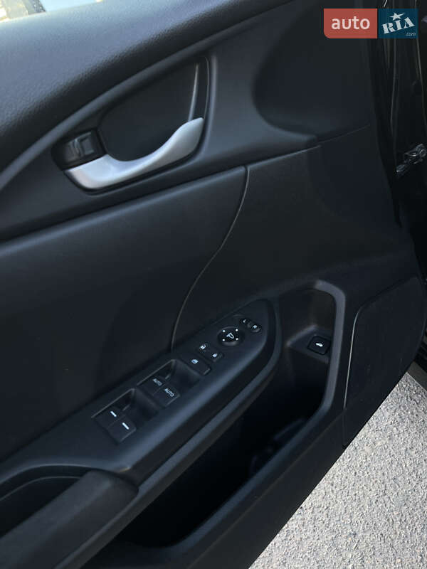 Седан Honda Civic 2018 в Львові