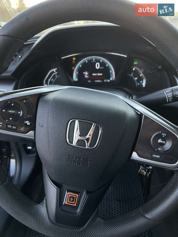 Седан Honda Civic 2018 в Львові
