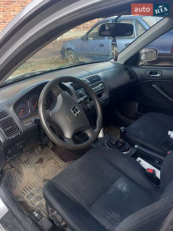 Седан Honda Civic 2004 в Львові