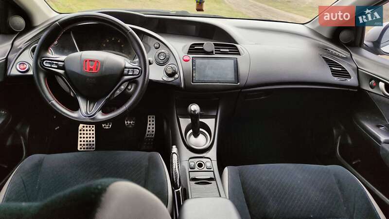 Хэтчбек Honda Civic 2006 в Одессе