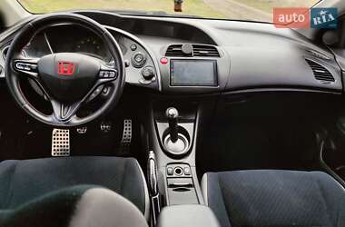 Хетчбек Honda Civic 2006 в 