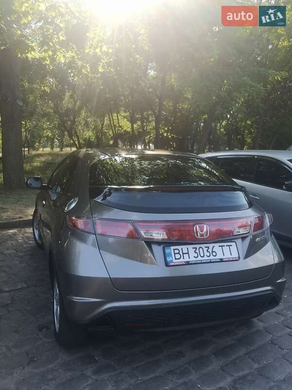 Хэтчбек Honda Civic 2008 в Одессе