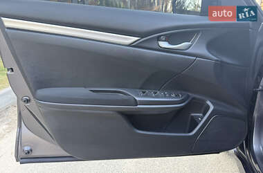 Хэтчбек Honda Civic 2018 в 