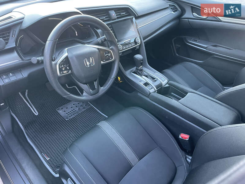 Седан Honda Civic 2020 в Ирпене