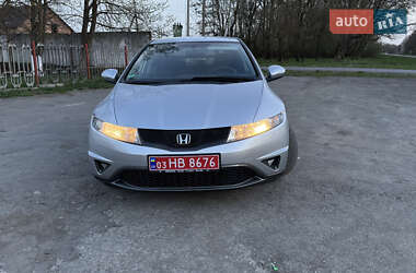 Хэтчбек Honda Civic 2010 в 