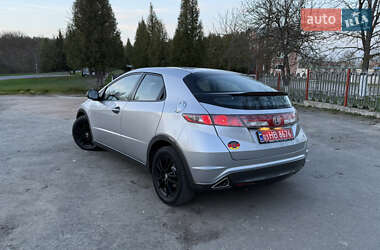 Хэтчбек Honda Civic 2010 в 