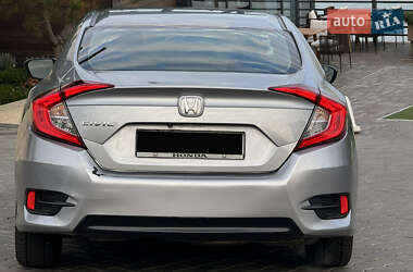 Седан Honda Civic 2017 в 