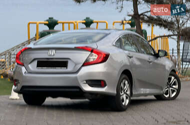 Седан Honda Civic 2017 в 