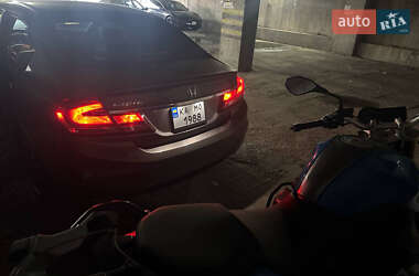 Седан Honda Civic 2014 в 